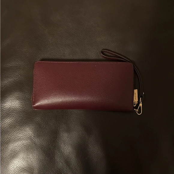 LARGE LEATHER WALLET - Picture 2 of 5
